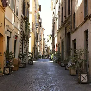 https://marina.it-romehotels.com